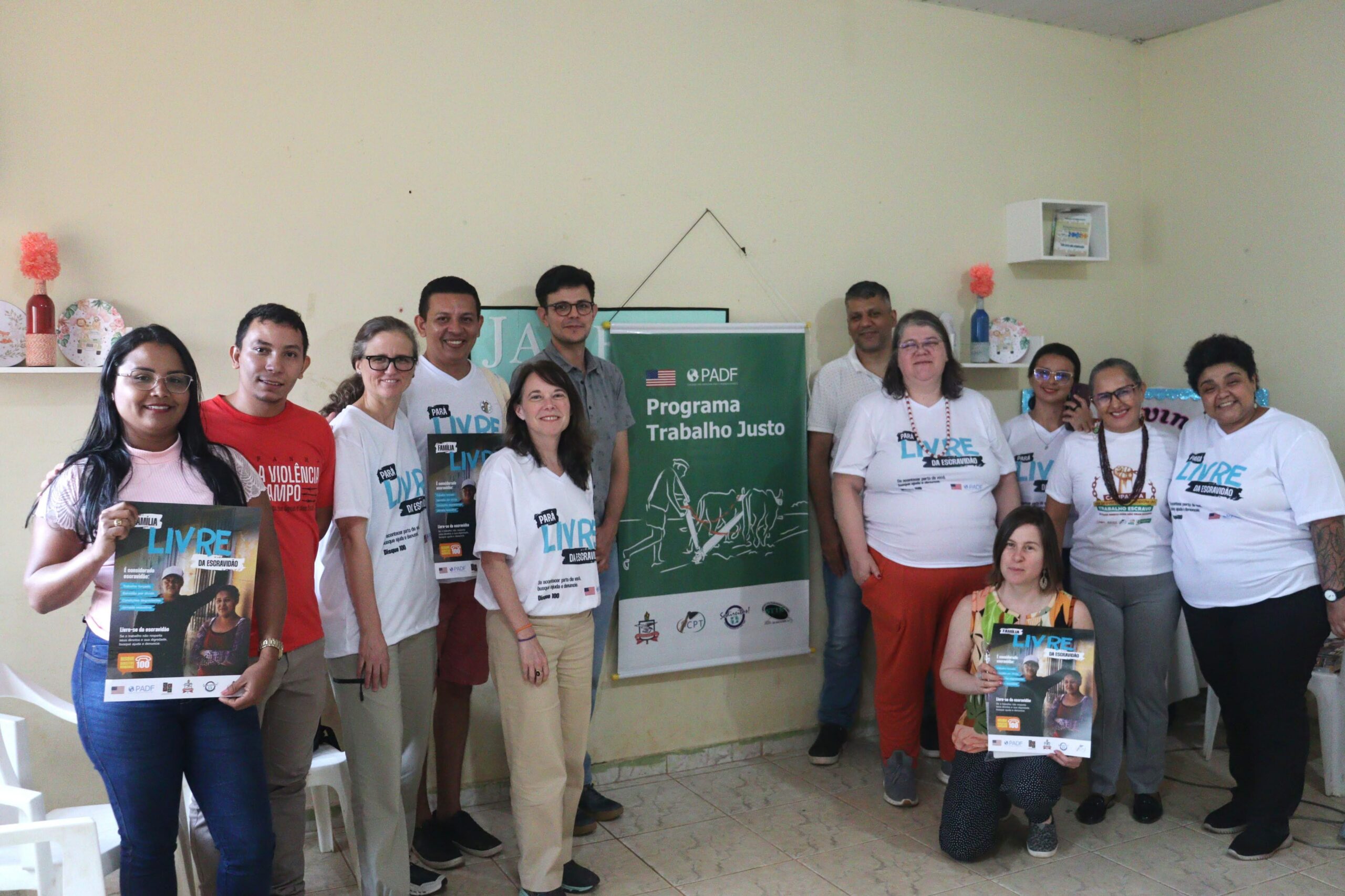 Grupo em visita ao projeto realizado pela CPT em Itupiranga (PA) / Group visiting the project carried out by CPT in Itupiranga (PA)